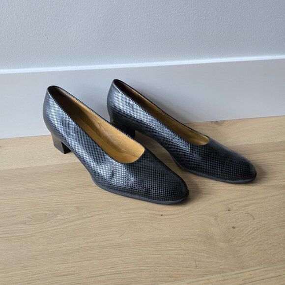 Retro Clarks Block Heel Leather Pumps – Size 11 (UK 9) - Picture 5 of 10